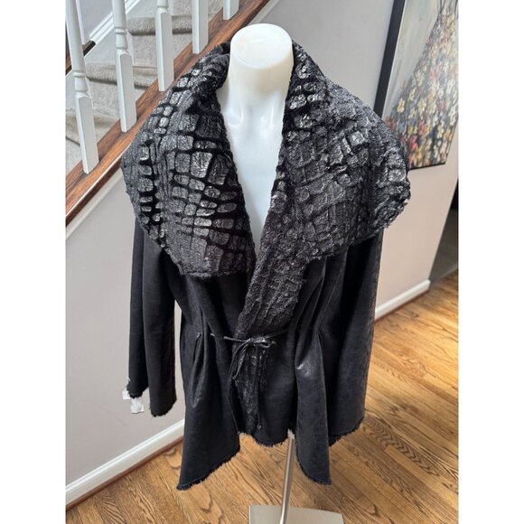 NWT Chi by Falchi Black Reversible Faux Leather & Fur Swing Jacket Animal Print - Picture 1 of 4